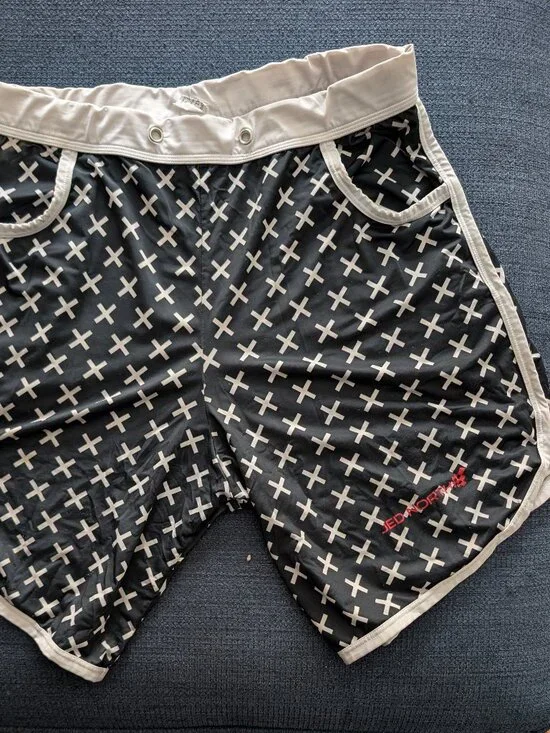 Shorts - Picture 4 of 4